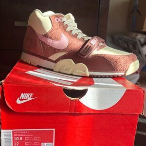 Nike Air Trainer 1 Pink and Cream Athletic Shoes
